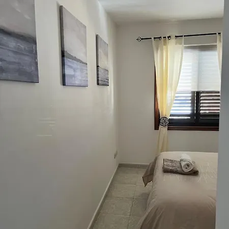 Apartment Medano Sweet 2 Bedrooms With Wi-fi, Pool, Beach El Medano (Tenerife)